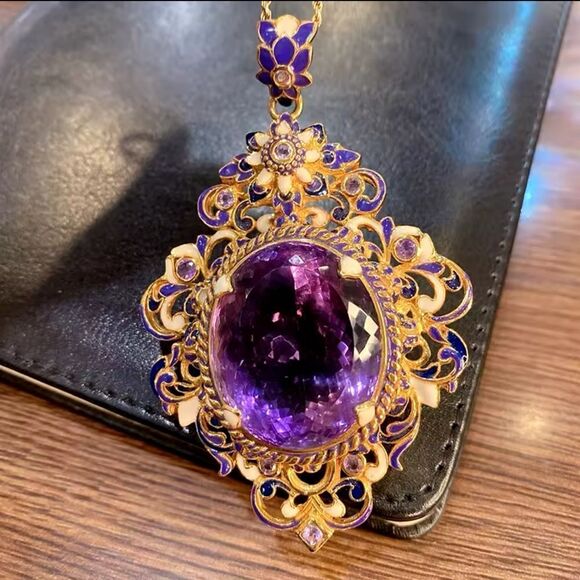 Vintage Inspired Royal Amethyst Necklace - Picture 5 of 12